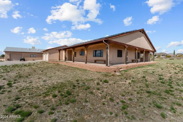 $725,000 | 22900 West Hylton Street, Congress, AZ 85332