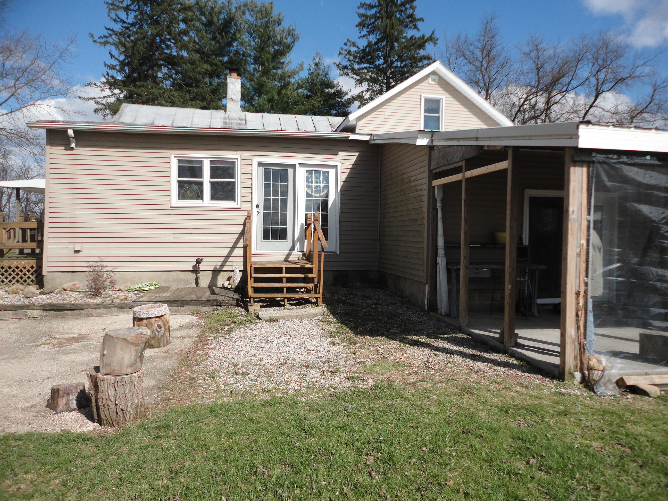 234 South Snow Prairie Road Coldwater, MI 49036 - Photo 14 of 47 DSC02682