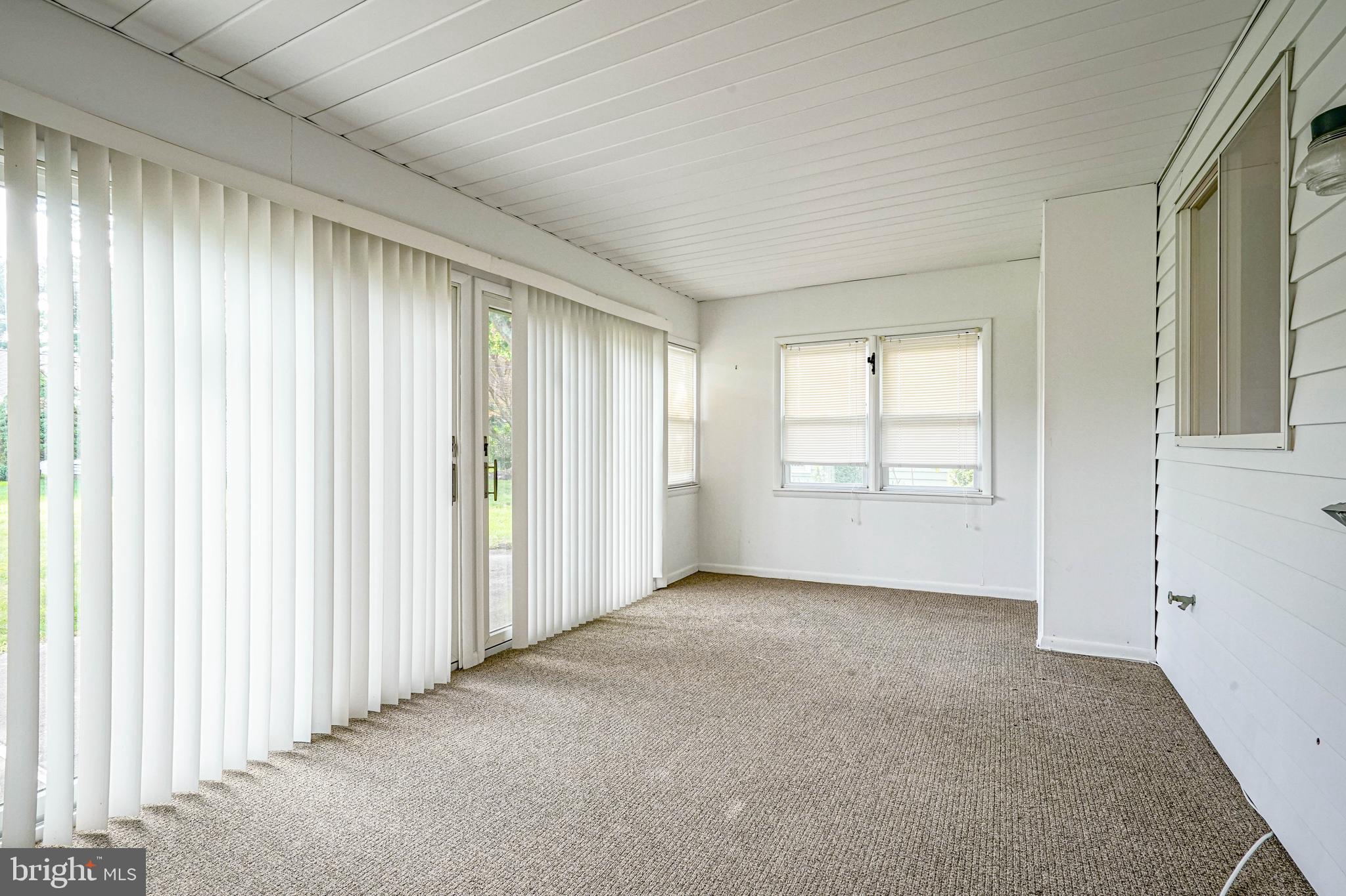 987 Westminster Drive North Southampton, NJ 08088 - Photo 21 of 33