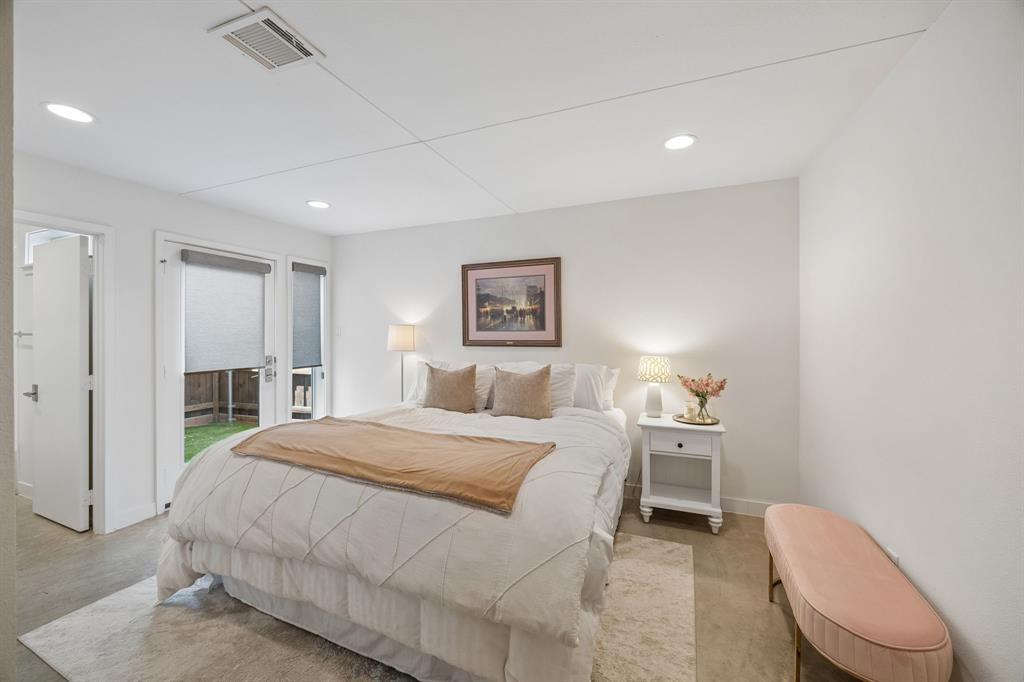 4935 Flitwick Court Dallas, TX 75204 - Photo 5 of 26 Gallery Image 5