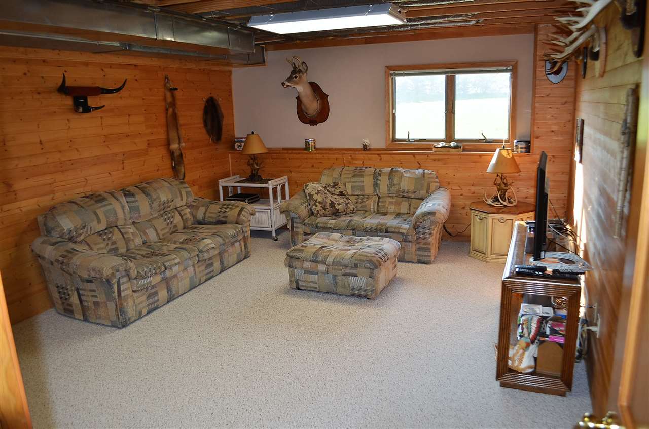16501 Marion Center Road Decatur, IN 46733 - Photo 7 of 34