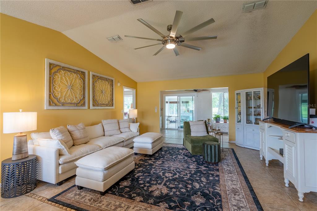 10839 Southwest 87th Terrace Ocala, FL 34481 - Photo 4 of 70