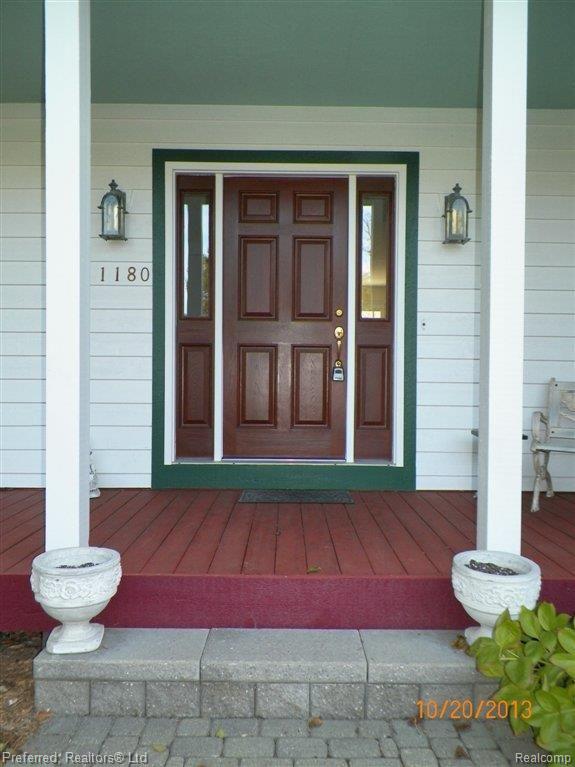 11180 Rivendell Court Pinckney, MI 48169 - Photo 10 of 35 Welcome Home :-)