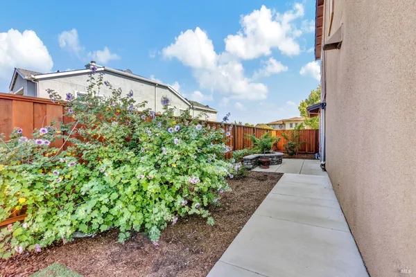 $1,370,000 | 378 Piercy Drive, Benicia, CA 94510