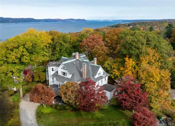 $840,000 | 38 Oliphant Avenue, Unit 6, Dobbs Ferry, NY 10522