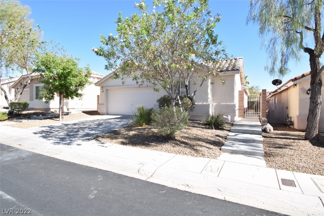 2289 Chestnut Ranch Avenue Henderson, NV 89052 - Photo 2 of 25 Gallery Image 2