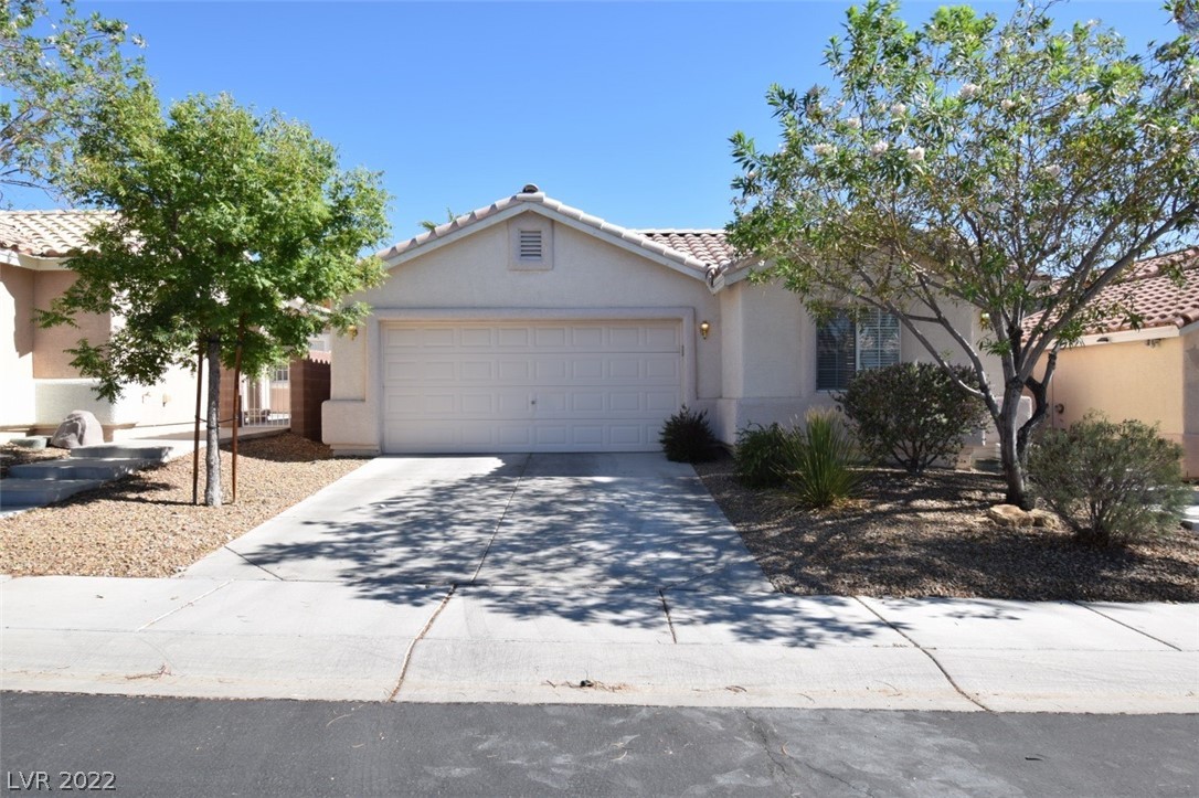 2289 Chestnut Ranch Avenue Henderson, NV 89052 - Photo 3 of 25 Gallery Image 3