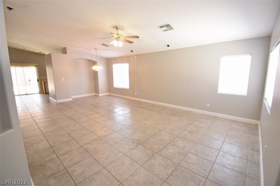 2289 Chestnut Ranch Avenue Henderson, NV 89052 - Photo 10 of 25 Gallery Image 10