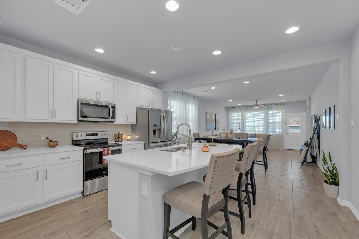 201 El Dorado Road Jarrell, TX 76537 - Photo 5 of 37