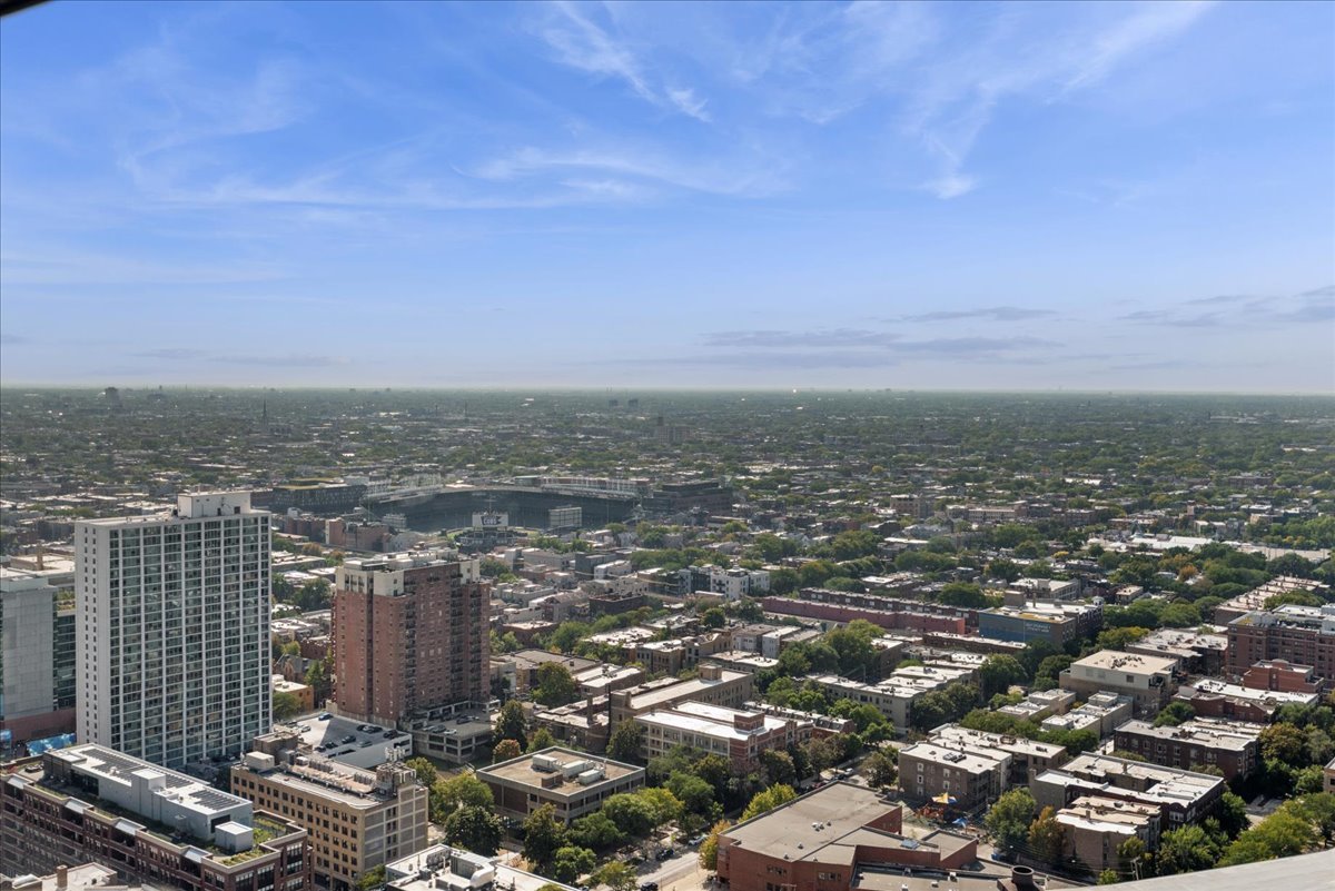 655 West Irving Park Road, Unit 4216 Chicago, IL 60613 - Photo 15 of 21 Gallery Image 15