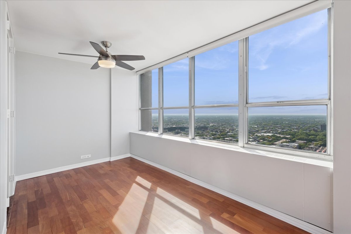 655 West Irving Park Road, Unit 4216 Chicago, IL 60613 - Photo 8 of 21 Gallery Image 8
