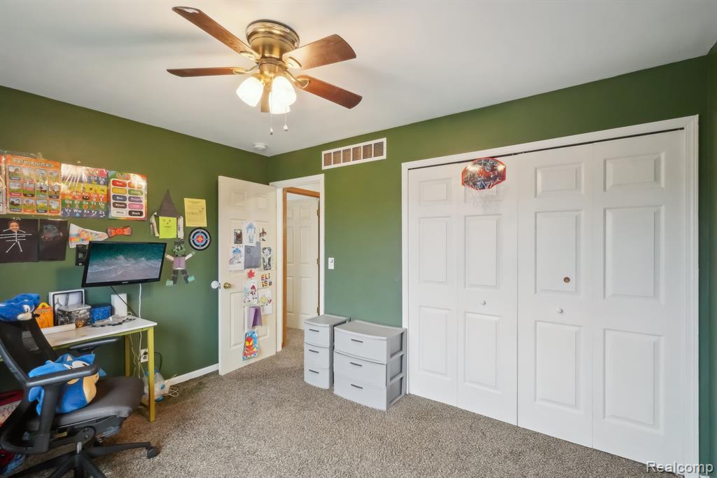 49469 Monte Road Chesterfield, MI 48047 - Photo 21 of 33