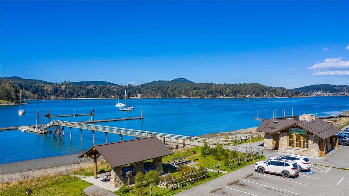 5180 Ridgeline Place Oak Harbor, WA 98277 - Photo 2 of 29 Gallery Image 2