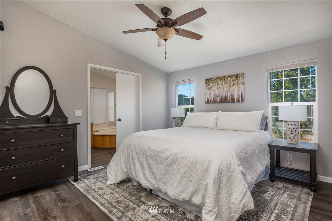 5180 Ridgeline Place Oak Harbor, WA 98277 - Photo 14 of 29 Gallery Image 14