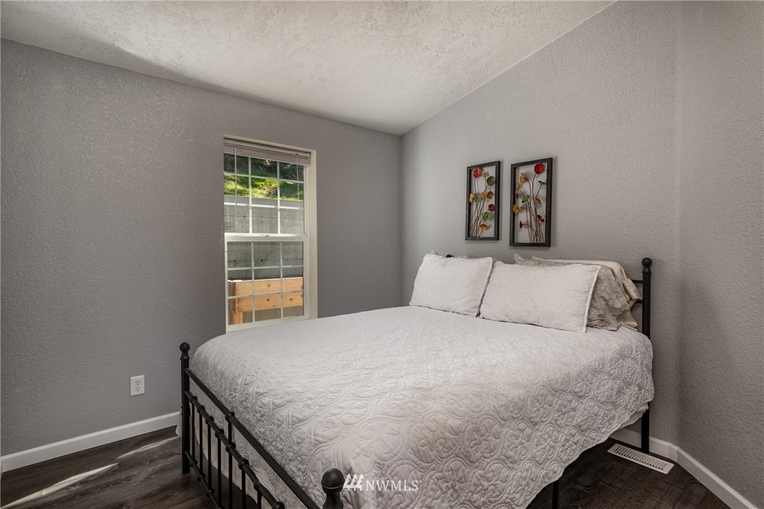 5180 Ridgeline Place Oak Harbor, WA 98277 - Photo 19 of 29 Gallery Image 19