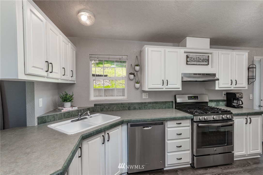 5180 Ridgeline Place Oak Harbor, WA 98277 - Photo 9 of 29 Gallery Image 9