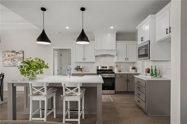 $679,950 | 19499 West 114th Terrace, Olathe, KS 66061