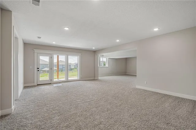 $679,950 | 19499 West 114th Terrace, Olathe, KS 66061