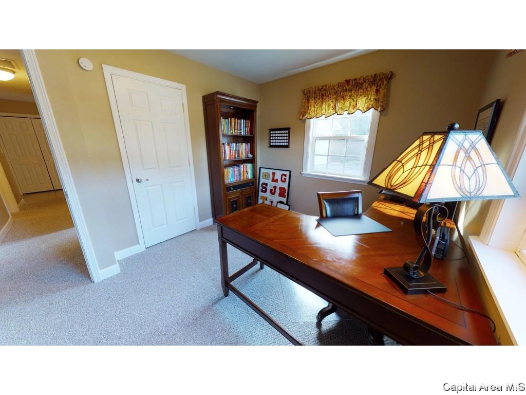 2 Golf Road Springfield, IL 62704 - Photo 18 of 36