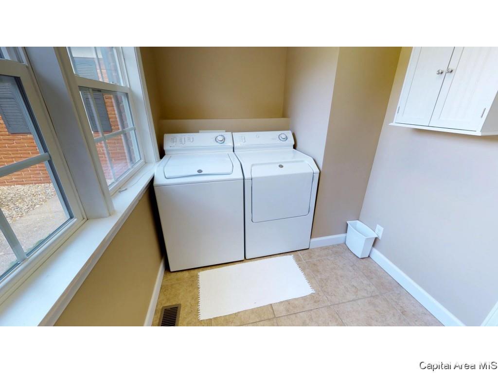 2 Golf Road Springfield, IL 62704 - Photo 28 of 36