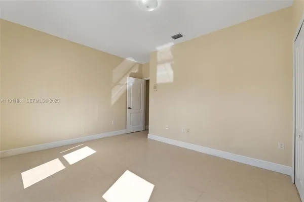 a view of empty room