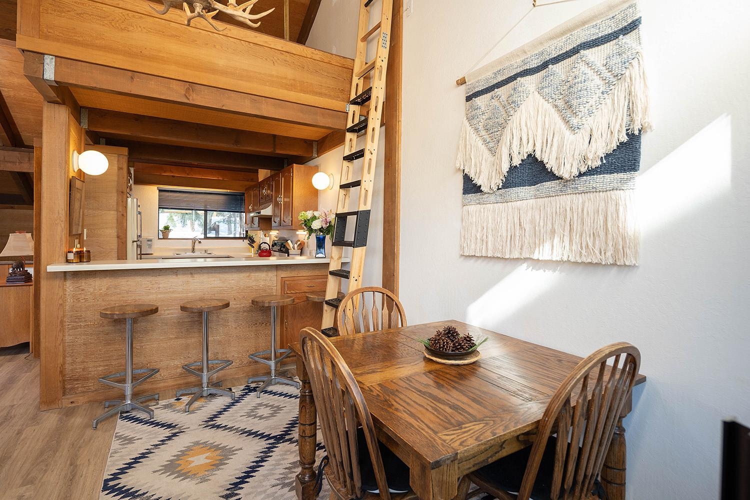 6139 Feather Ridge Truckee, CA 96161 - Photo 12 of 21