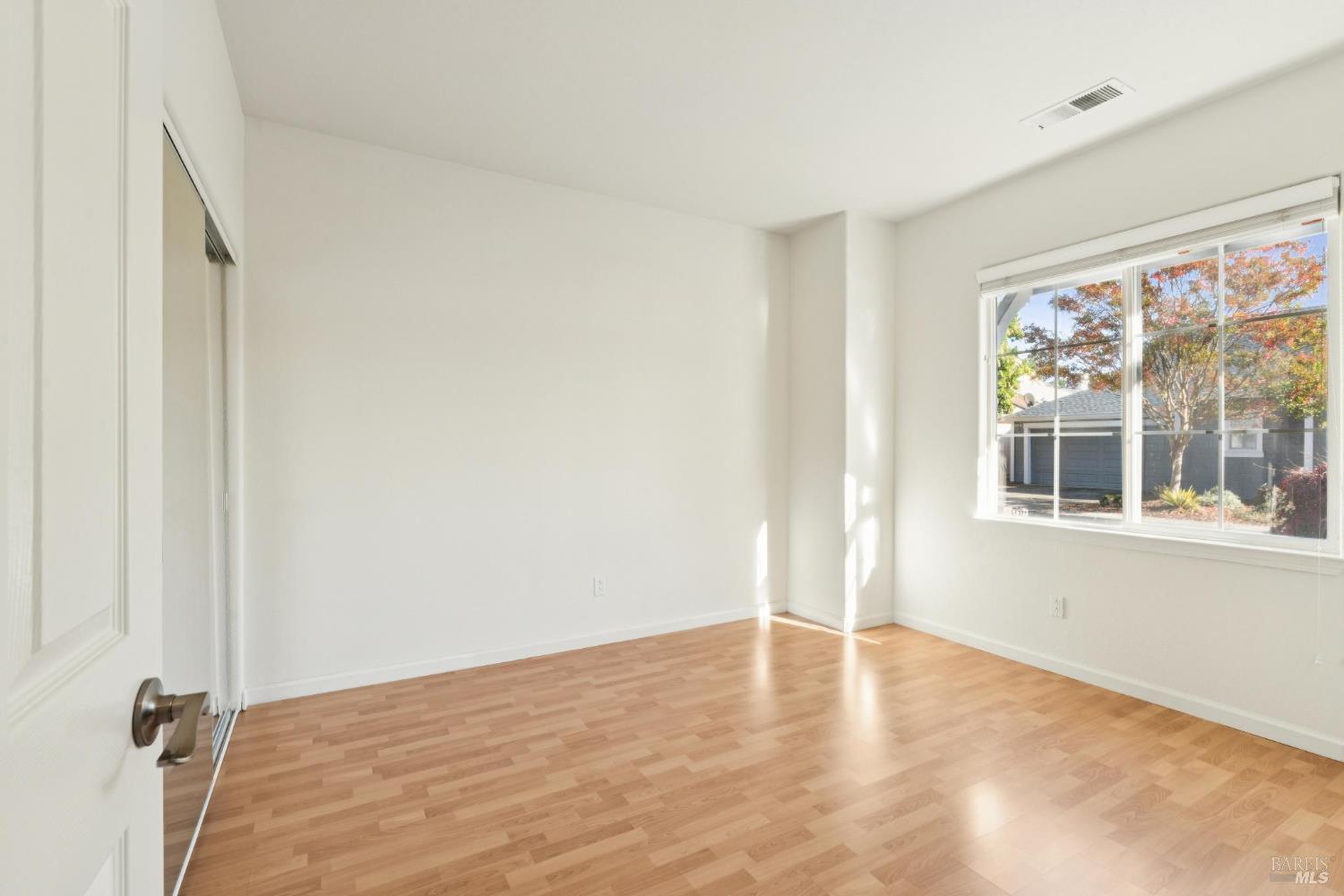 6471 Pine Valley Drive Santa Rosa, CA 95409 - Photo 31 of 48 an empty room with a window