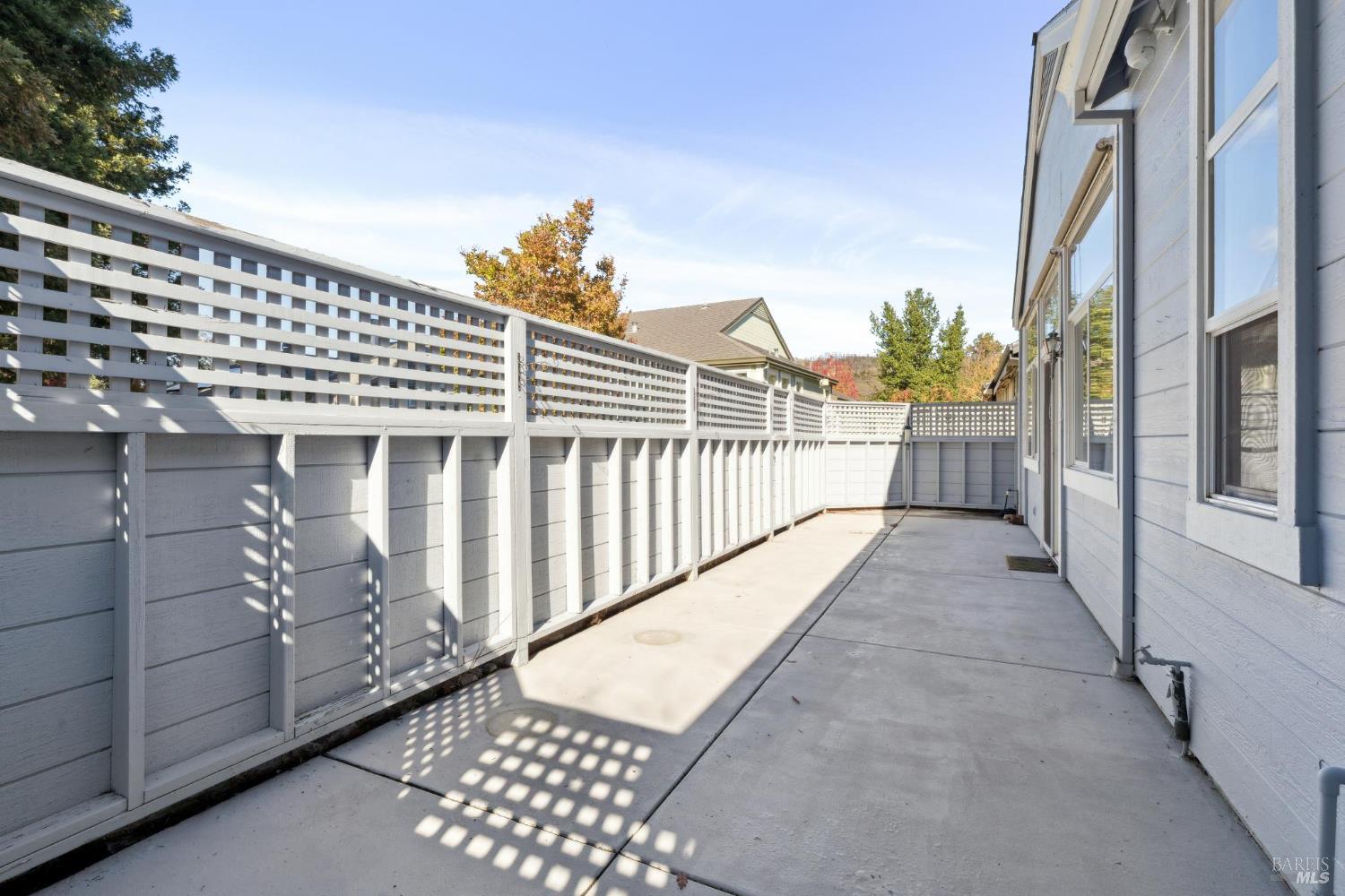 6471 Pine Valley Drive Santa Rosa, CA 95409 - Photo 44 of 48 a view of a balcony with wooden fence