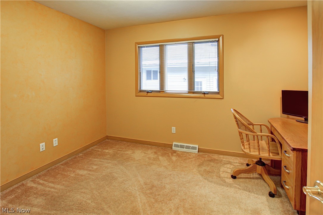 32301 Knobel Road Willowick, OH 44095 - Photo 16 of 35