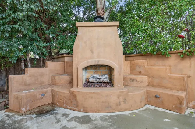 $1,249,000 | 1420 La Paz Drive, Ojai, CA 93023