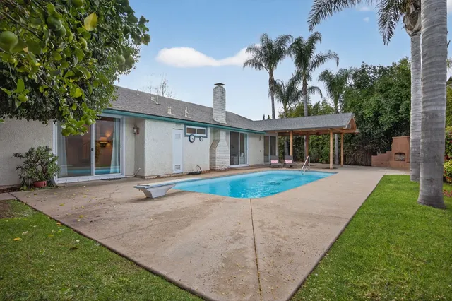 $1,249,000 | 1420 La Paz Drive, Ojai, CA 93023