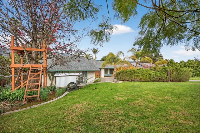 $1,249,000 | 1420 La Paz Drive, Ojai, CA 93023