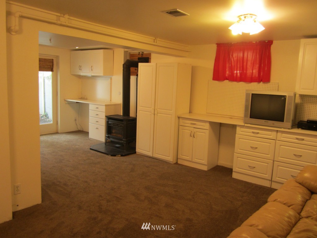 16858 Military Road South SeaTac, WA 98188 - Photo 13 of 15 Gallery Image 13