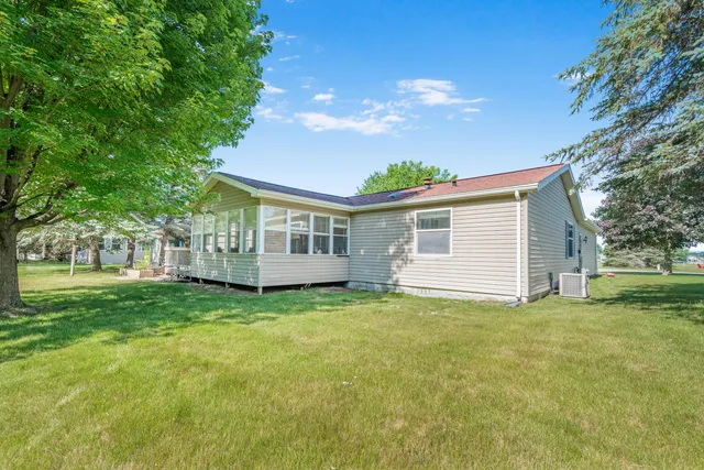 $148,900 | 7900 Sunset Shores Drive, Stanwood, MI 49346