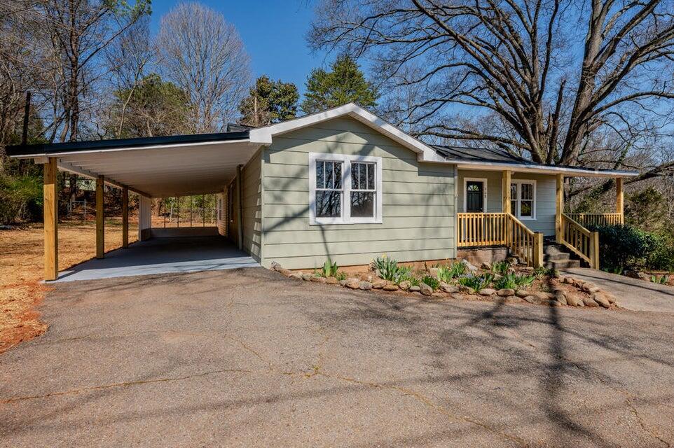 908 Gilbert Lane LaFayette, GA 30728 - Photo 2 of 28 20250313174707421441000000-o