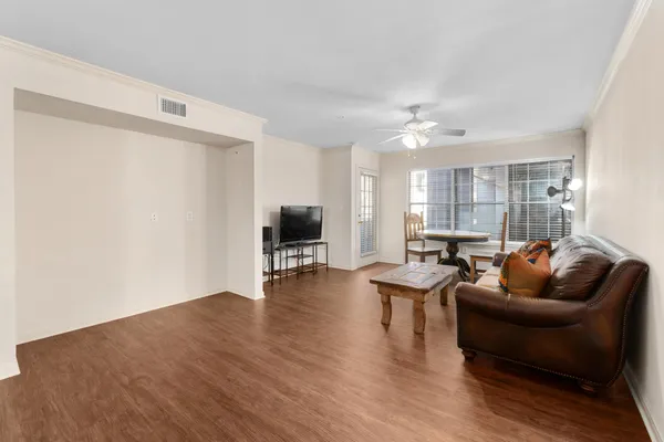 $394,500 | 501 West 26th Street, Unit 113, Austin, TX 78705