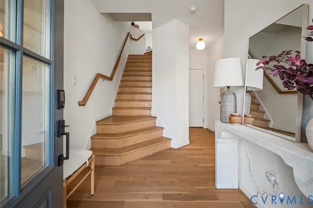 a view of entryway and hall