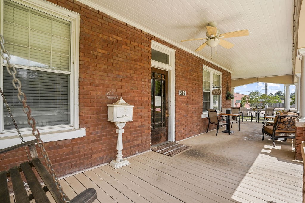 307 South Academy Street Geneva, AL 36340 - Photo 9 of 76