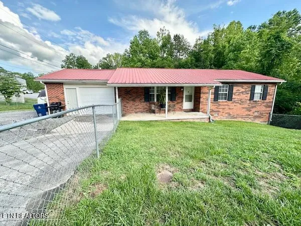 $165,000 | 1425 Highway 441 Middlesboro Key, Middlesboro, KY 40965