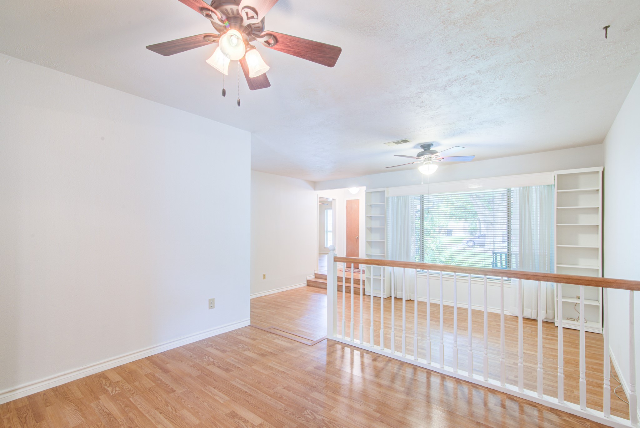 1708 Capstan Road Houston, TX 77062 - Photo 9 of 43