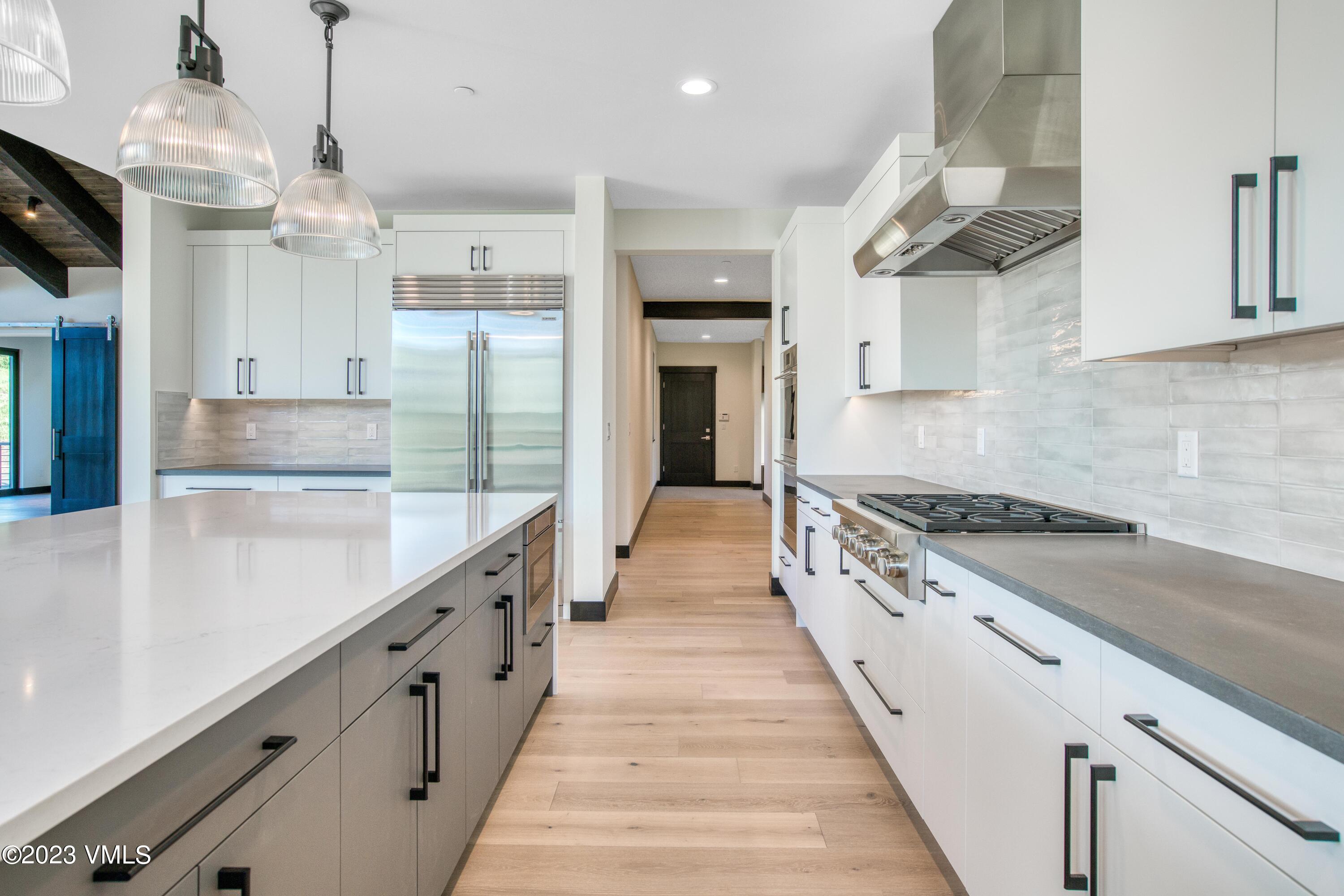 483 Graham Road Edwards, CO 81632 - Photo 7 of 23 Kitchen