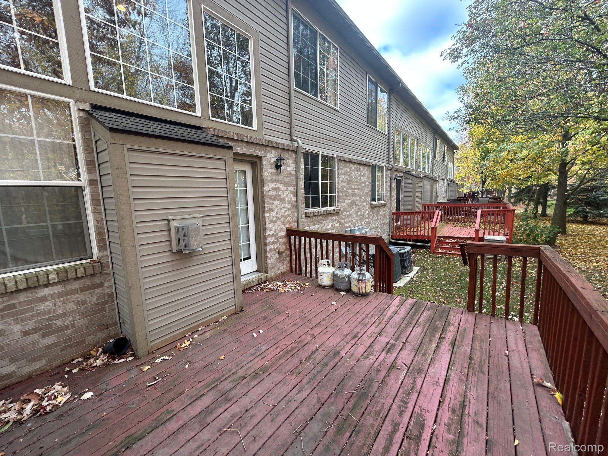 41484 Glade Road Canton, MI 48187 - Photo 29 of 35