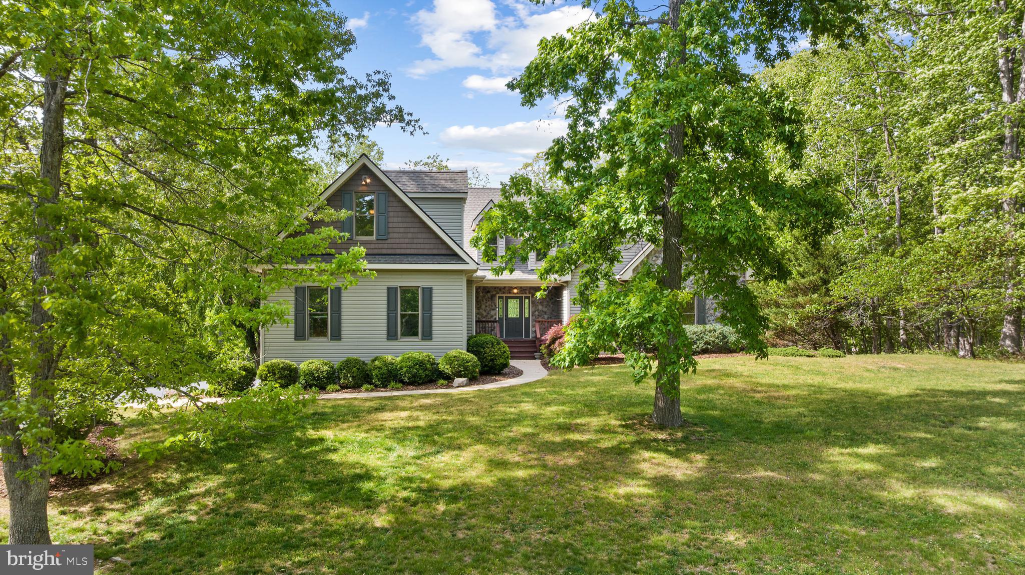 136 Holly Berry Road Fredericksburg, VA 22406 - Photo 2 of 75 Gallery Image 2