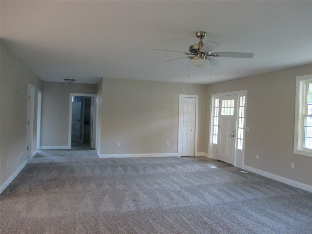 9090 Coldwater Road Flushing, MI 48433 - Photo 6 of 18 31398326-5.JPG