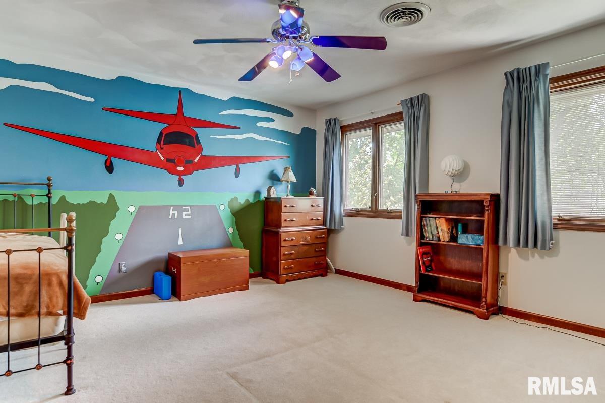 2009 Oak Creek Road Springfield, IL 62704 - Photo 39 of 50 Gallery Image 39
