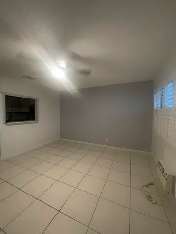 $1,200 | 354 Norwich O, West Palm Beach, FL 33417