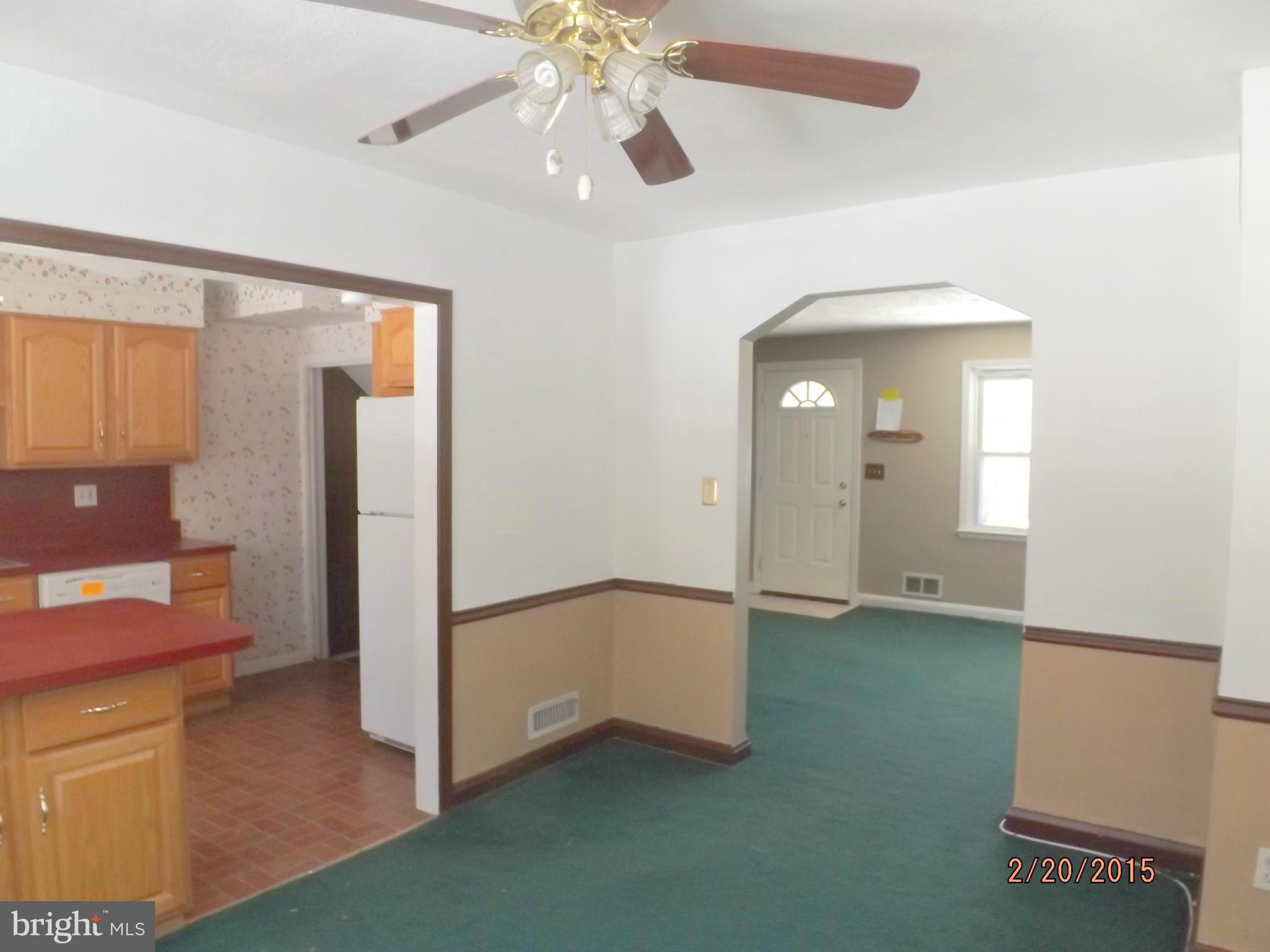 188 Cherrydell Road Baltimore, MD 21228 - Photo 4 of 13 Dining Room