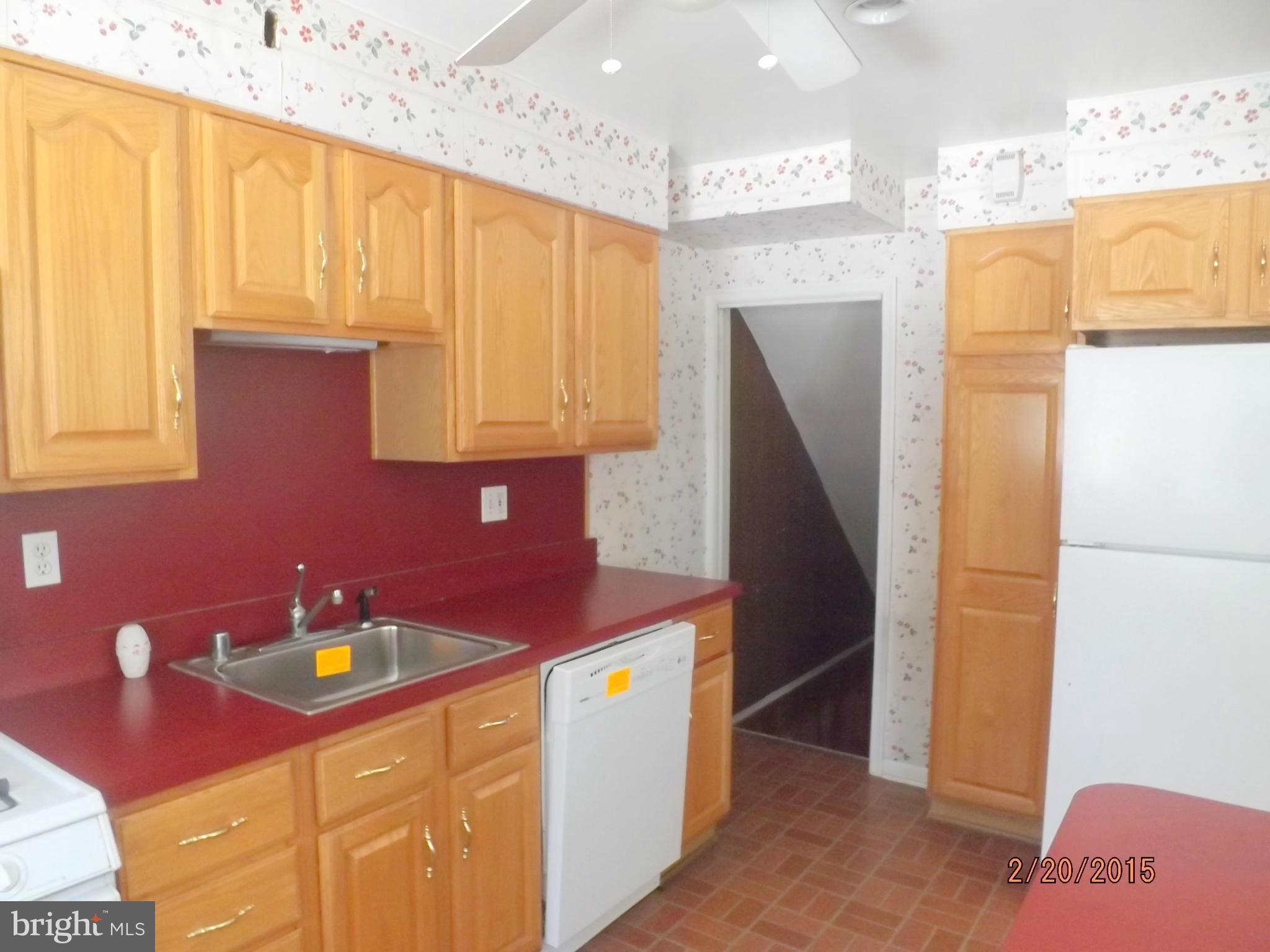 188 Cherrydell Road Baltimore, MD 21228 - Photo 6 of 13 Kitchen