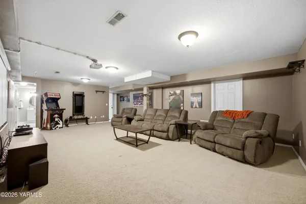 $589,000 | 1681 Olmstead Road, Grandview, WA 98930