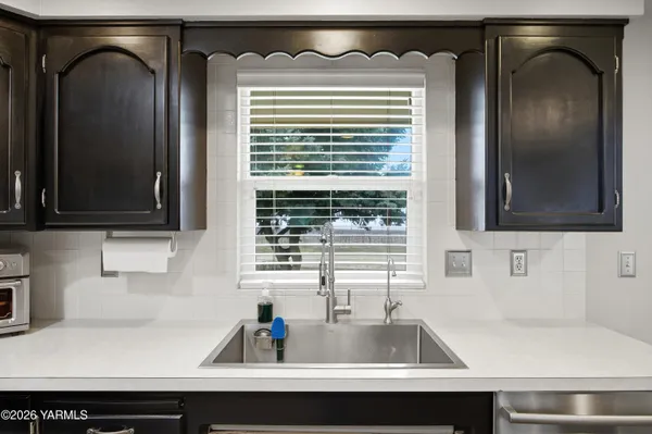 $599,000 | 1681 Olmstead Road, Grandview, WA 98930